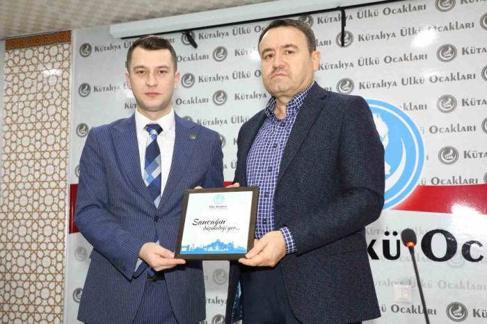 Vali Musa Işın, Ülkü Ocakları’nda Gençlerle Bir Araya Geldi