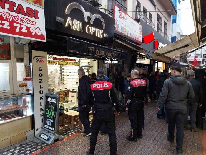 Esnaf İş Yerinde Ölü Bulundu, Bıraktığı Nota "Sakın Yukarı Çıkma" Yazdı