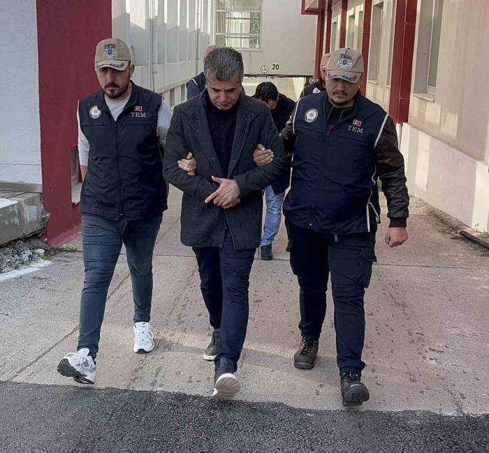 Fetö’cü Hükümlü Öğretmen Ve Polis Adana’da Yakalandı