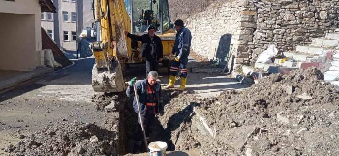 Hakkari’de 12 Noktadaki Su Arızası Giderildi