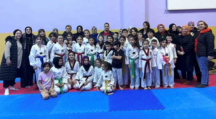 Altınova, Teakwondoda Da Marka