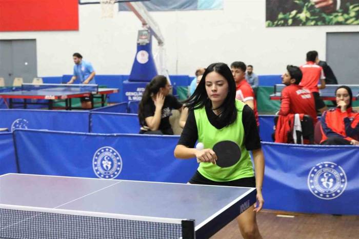 Aydın’da Üniversiteli Gençler Şampiyonluk İçin Ter Döktü