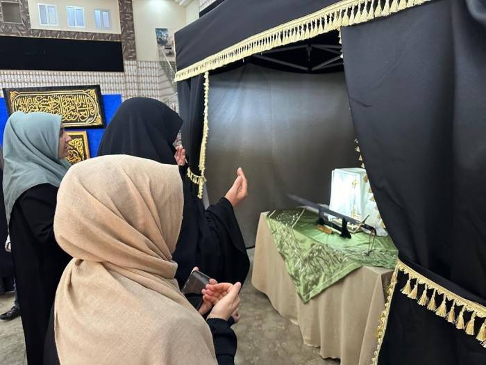 Kutsal Emanetlere Büyük İlgi