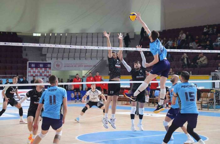 Efeler Ligi’nin 12. Haftasını Fenerbahçe Lider Tamamladı