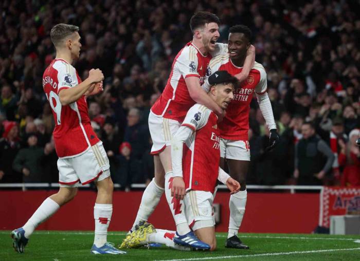 Premier Lig’de Arsenal, Yeniden Liderliğe Yükseldi