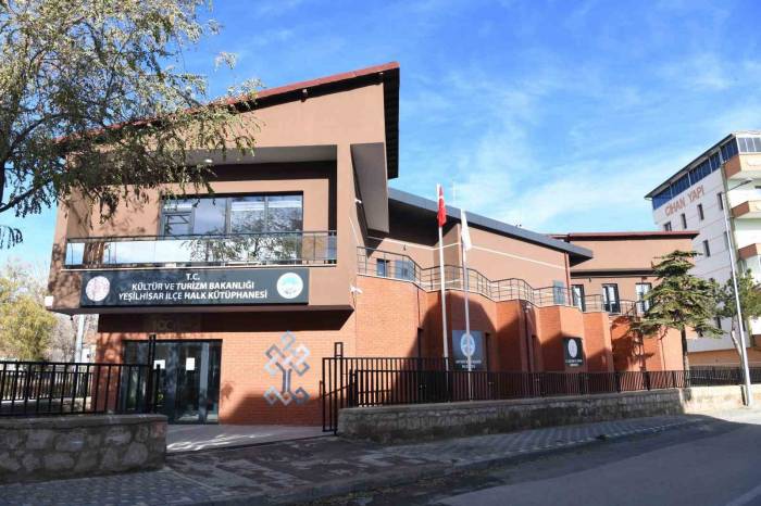 Başkan Büyükkılıç: “Yeşilhisar İlçe Halk Kütüphanesi’ni Açıyoruz”