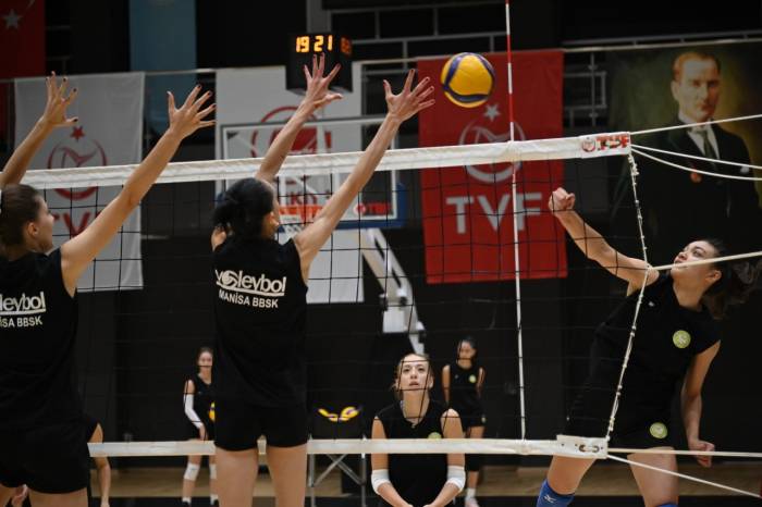 Manisa Bbsk’nin Sultanları Aliağa Maçına Hazırlanıyor