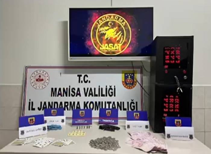 Manisa’da Jandarmadan Kumarcılara Baskın