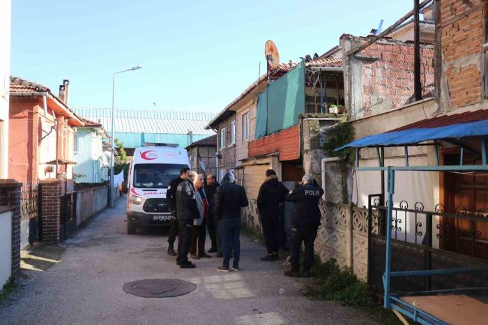 Kendisinden Haber Alınamayan Vatandaş Evinde Ölü Bulundu