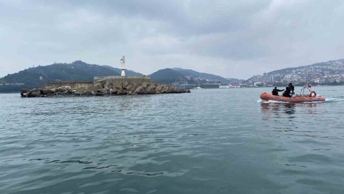 Kafkametler’in Kayıp Mürettebatını Arama Ve Enkaz Kaldırma Çalışmaları Devam Ediyor