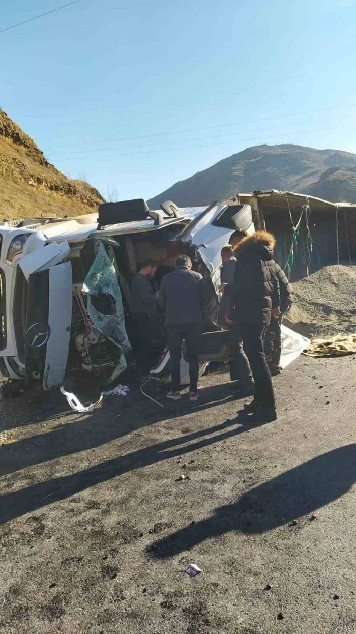 Bitlis‘Teki Trafik Kazasında 1 Kişi Yaralandı