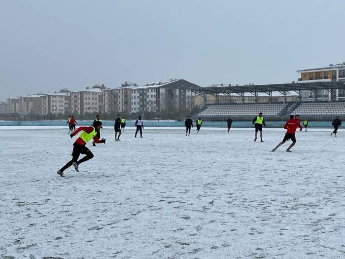 Kars 36 Spor’da Hedef Galibiyet