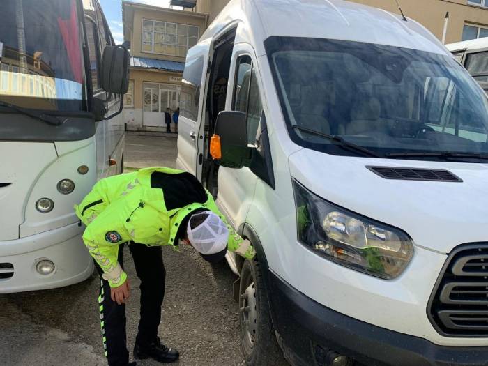 Ticari Araçlara Sıkı Kış Lastiği Denetimi