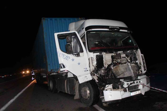 Manisa’da Trafik Kazasında 2 Kişi Yaralandı