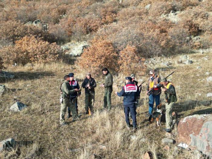 Aksaray Jandarma Dron İle Kaçak Avcı Peşinde