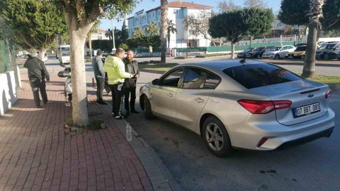 Motosiklet İle Otomobil Çarpıştı: 1 Yaralı