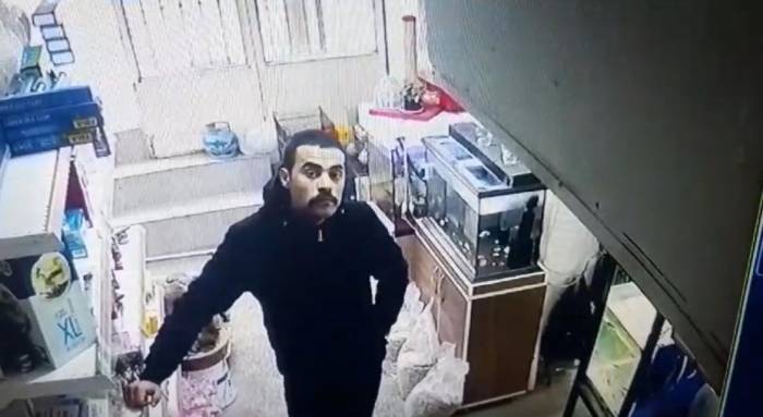 Müşteri Gibi Geldiği İş Yerinde Araç Çalıp Kayıplara Karıştı