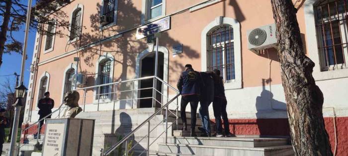 Çocuğun Cinsel İstismarı Suçundan Aranan Zanlı Yakalandı