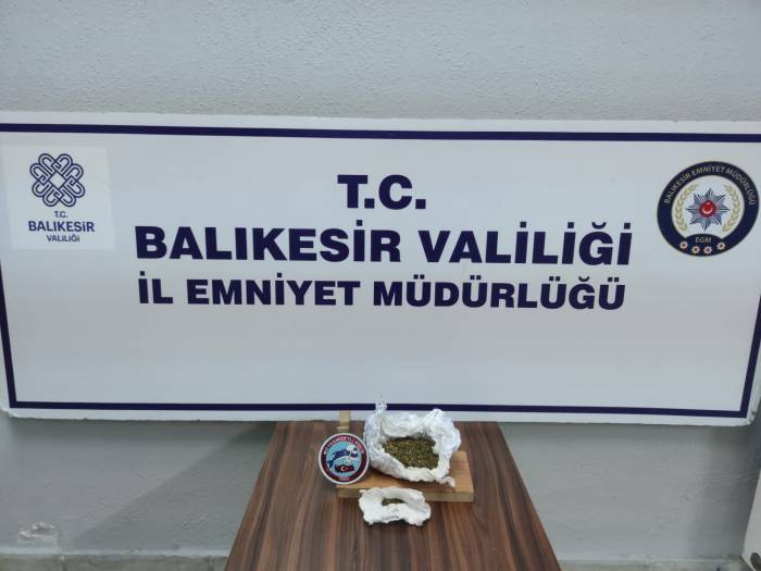 Edremit’te Yunus Timleri 40 Gram Bonzai Ele Geçirdi
