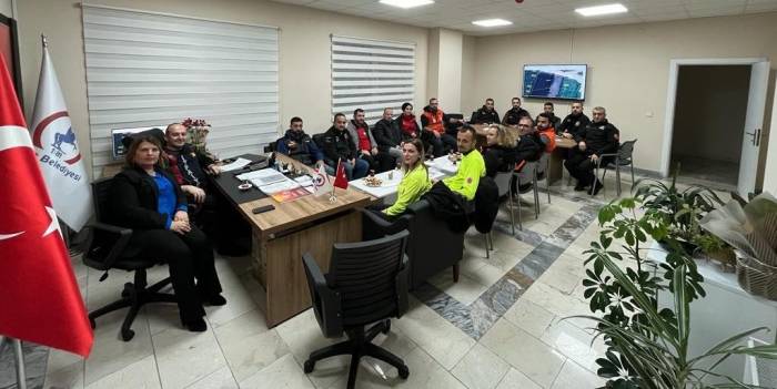 Hayat Kurtaranlar Bir Arada