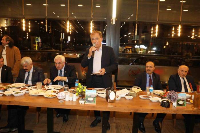 Esav’dan İstişare Toplantısı