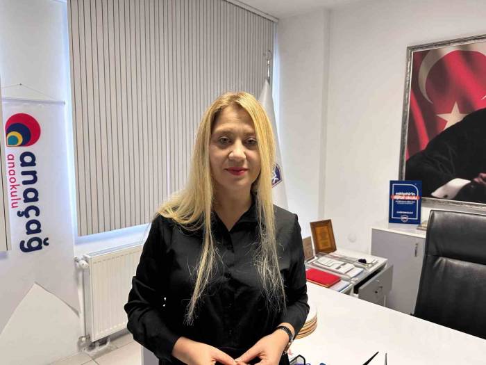 ‘Kardeşim Üşümesin’ Sloganıyla 2 Binin Üzerinde Çocuğa Bot Yardımı Yapıldı