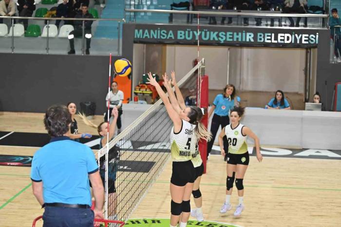 Manisa Bbsk Sultanları Set Vermedi