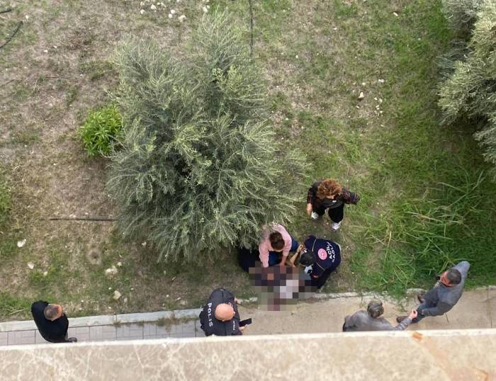 Mersin’de Lise Öğrencisinin Okulda İntiharıyla İlgili Soruşturma Başlatıldı