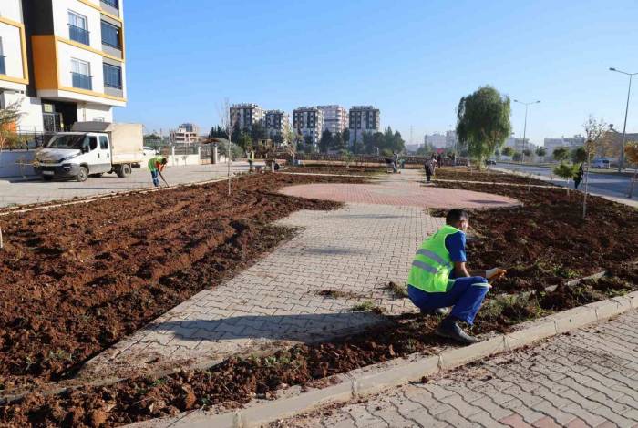 Toroslar’a 2 Yeni Park Ve Semt Pazarı