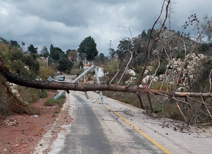 Marmaris’te Fırtına Hayatı Olumsuz Etkiledi