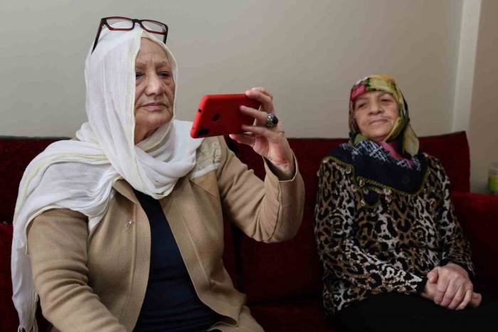 Komşular Arasındaki Kavga Görenleri Hayrete Düşürdü