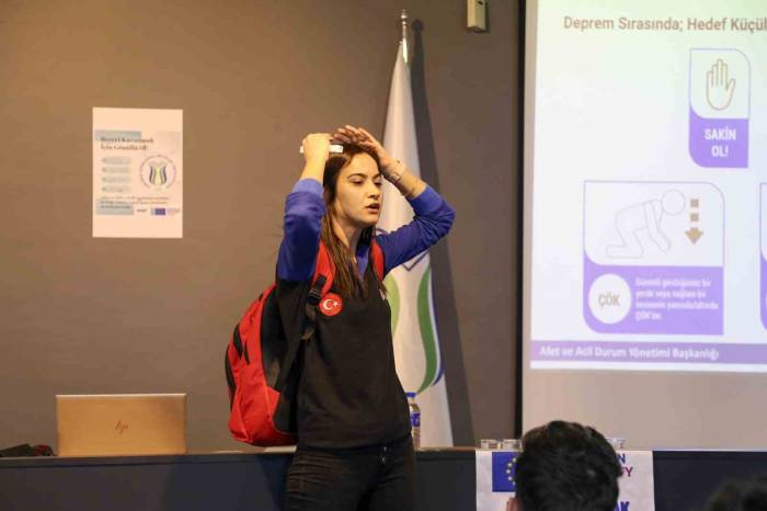 Subü’lü Öğrencilere Afet Farkındalık Ve Gönüllülük Eğitimi