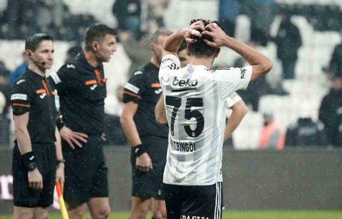 Trendyol Süper Lig: Beşiktaş: 1 - Alanyaspor: 3 (Maç Sonucu)
