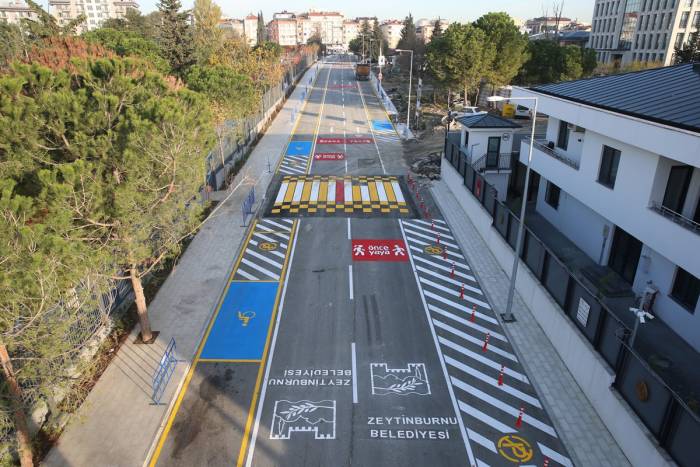 Zeytinburnu’na Yeni Cadde Ve Sokaklar Trafiğe Açıldı