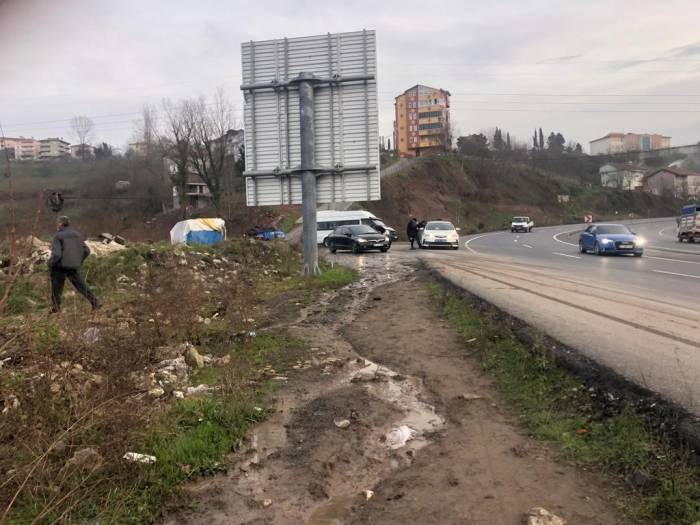Kontrolden Çıkan Otomobil Uçuruma Yuvarlandı: 1 Yaralı