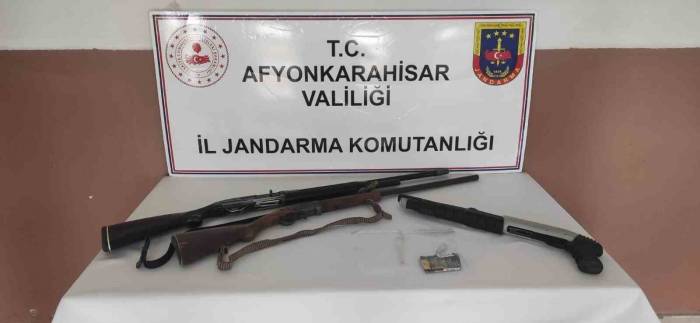 Uyuşturucu Operasyonunda 5 Kişi Gözaltına Alındı