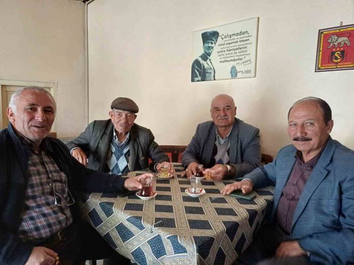 Afyonkarahisar’da 610 Nüfuslu Köyün Su Çilesi Çözülemiyor