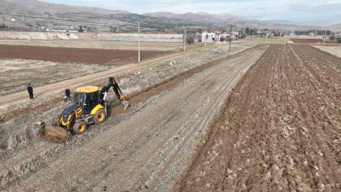 Kapalı Devre Sulama Sistemi İle Elmalı’da 2 Bin Dekar Alan Suya Kavuşacak