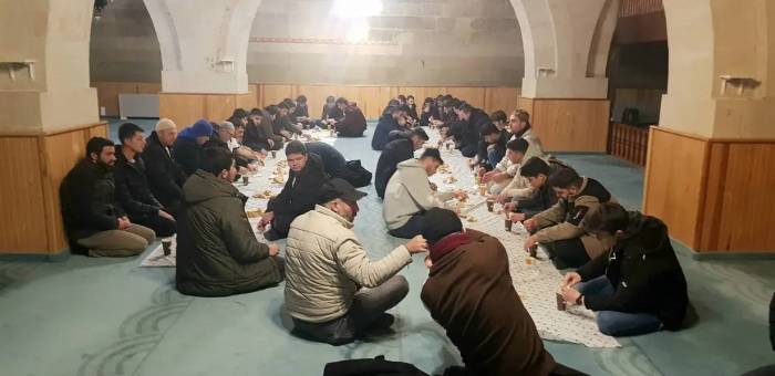 Bayburt’ta Sabah Namazı Buluşmaları Öğrencilerin Yoğun Katılımıyla Devam Ediyor