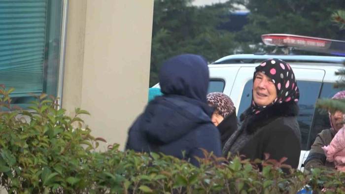 Bursa’da Hava Almak İçin Çıktığı Camdan Düşen Kadın Hayatını Kaybetti
