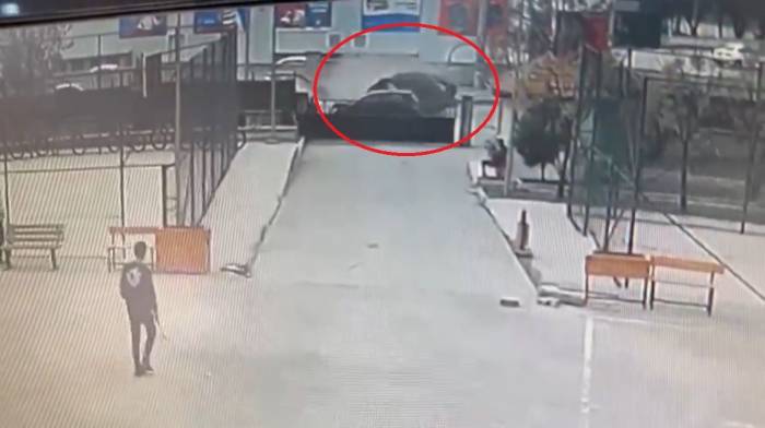 Diyarbakır’da Okul Önünde Kaza, Facianın Eşiğinden Dönüldü