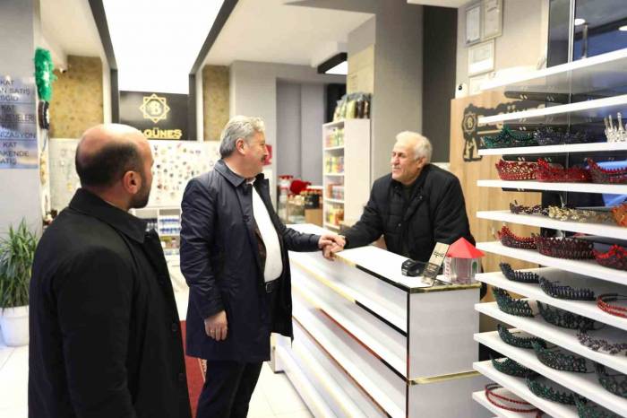 Başkan Palancıoğlu Çarşı Esnafını Ziyaret Etti