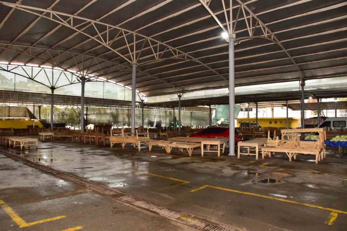 İncirliova Kapalı Pazar Yeri’nin Çehresi Değişti