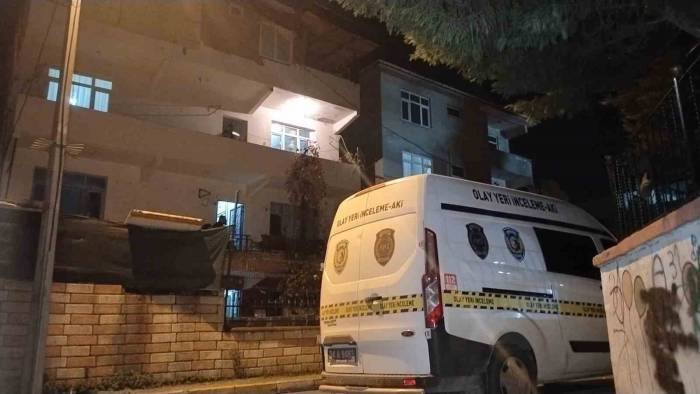 Pendik’te Tartıştığı Arkadaşını Kafasından Vurdu: 1 Ağır Yaralı