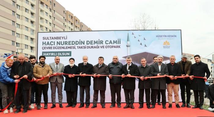 Sultanbeyli’de Hacı Nureddin Demir Camii İbadete Açıldı