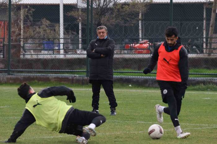 Yılmaz Vural Yönetimindeki Menemen Fk’dan 3 Maçlık Galibiyet Serisi