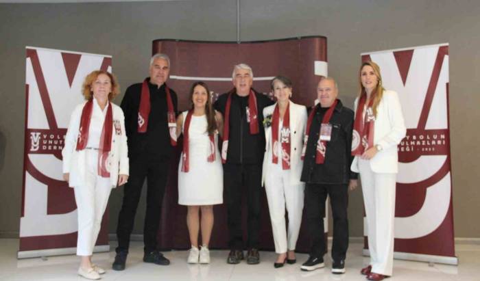 ’voleybolun Unutulmazları Hareketi’ Derneğe Dönüştü