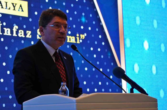 Adalet Bakanı Tunç: “Türkiye’nin Güneyinde Bir Terör Devleti Kurmak İsteyenler Maşaları Hiçbir Zaman Emellerine Ulaşamayacaklar”