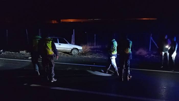 Hafif Ticari Araç Park Halindeki Otomobile Çarptı : 1 Yaralı