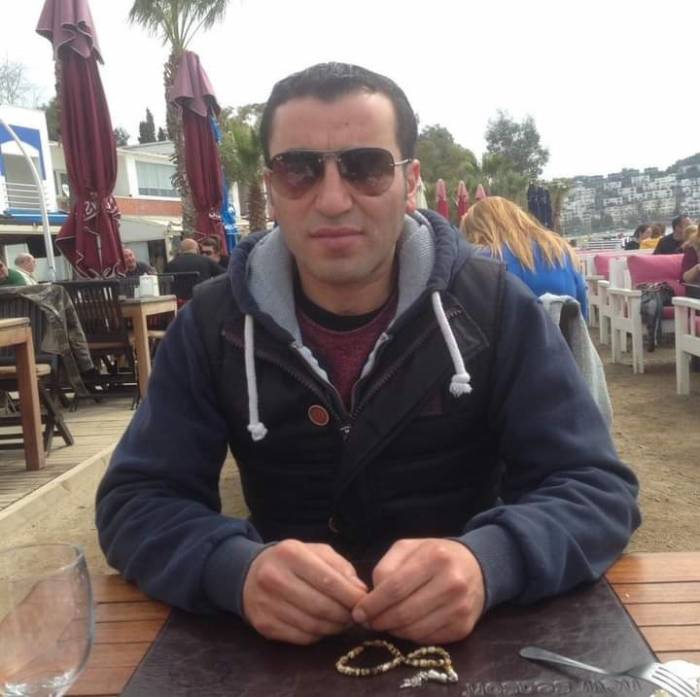Tartıştığı Arkadaşını Defalarca Bıçakladı
